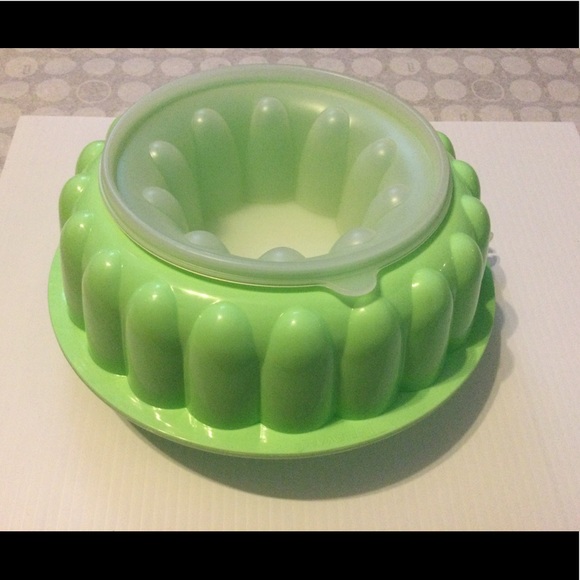 Tupperware Jello mold